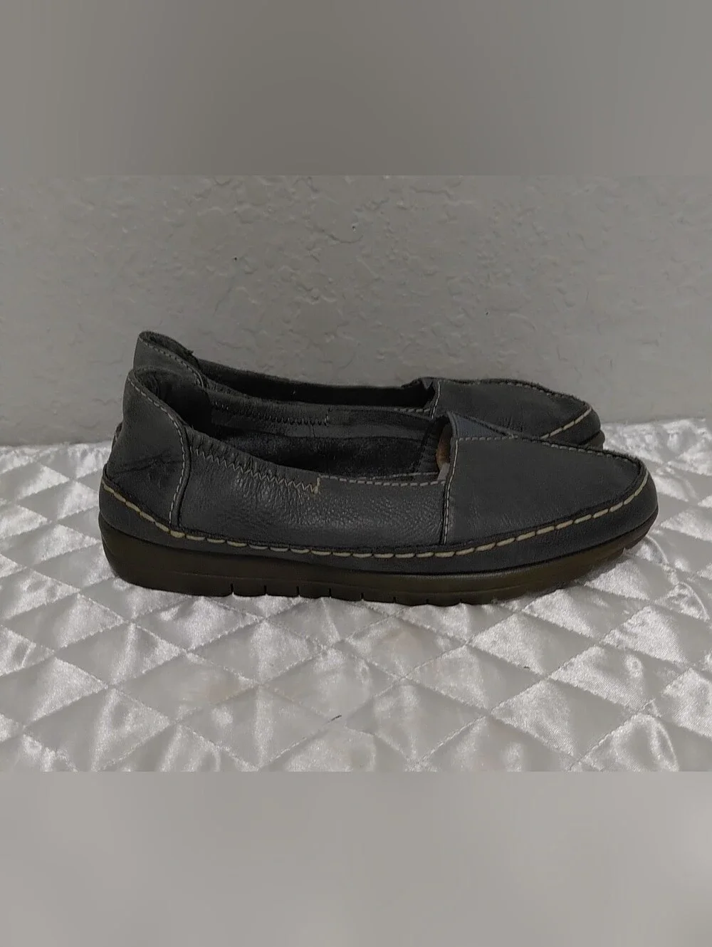 Naturalizer Girls Dark Gray Leather Slip-On Loafers